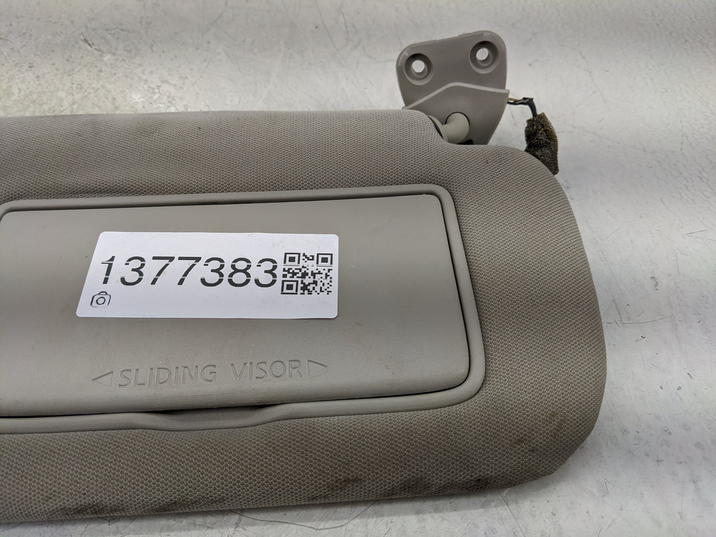 2019-2020 Nissan Altima Sun Visor Shade Replacement Passenger Right Mirror Fits Fits 2019 2020 OEM Used Auto Parts - Oemused