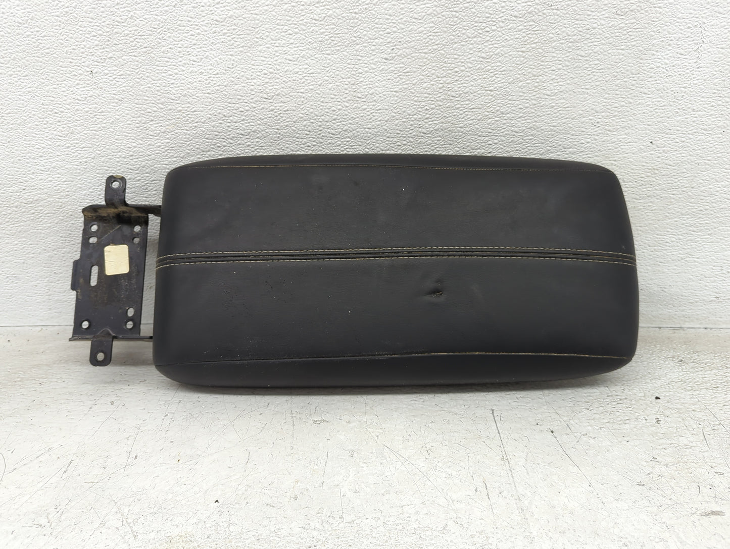 2020 Nissan Altima Center Console Armrest Cover Lid Fits OEM Used Auto Parts - Oemusedautoparts1.com