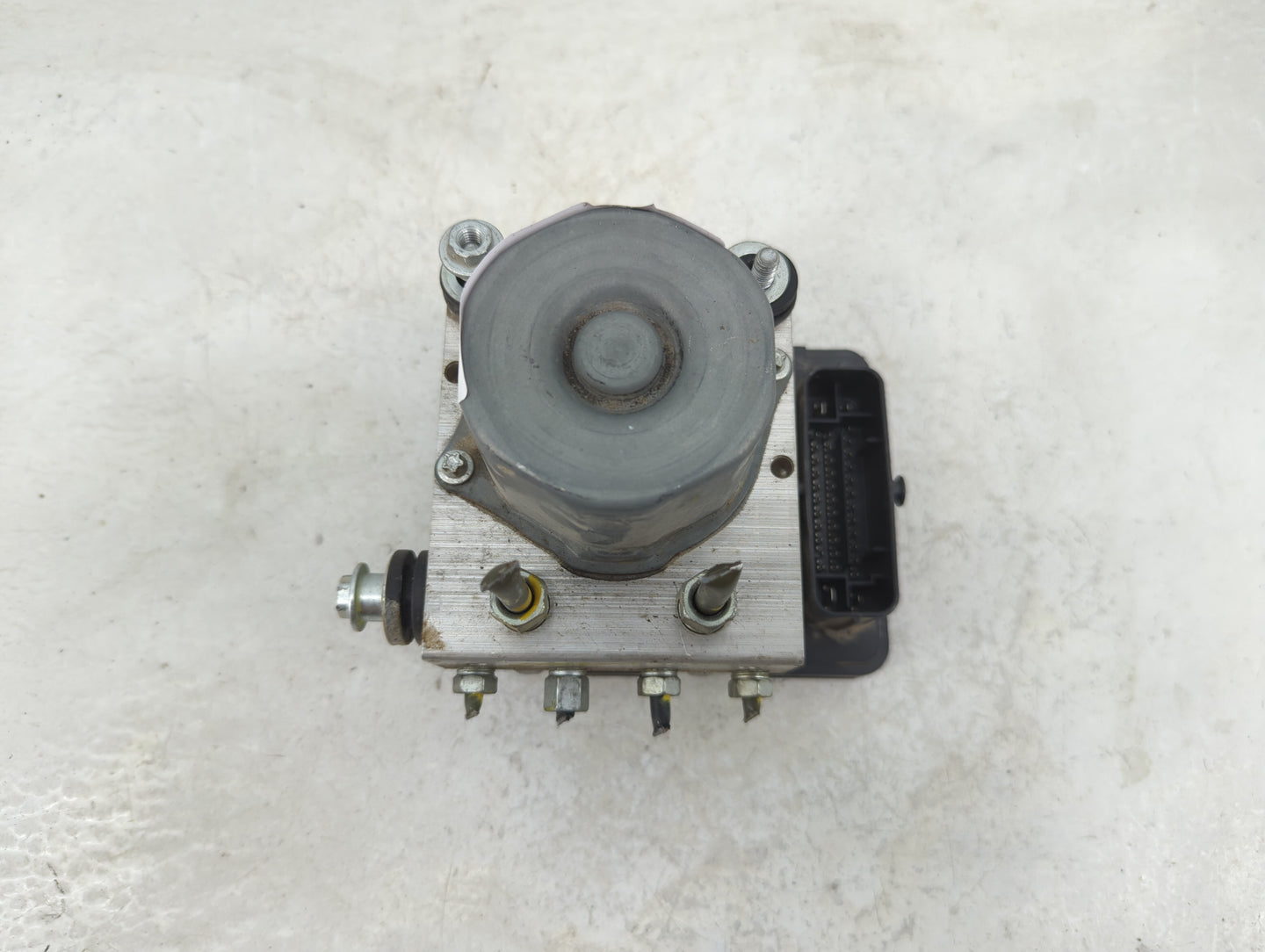 2019-2020 Nissan Altima ABS Pump Control Module Replacement P/N:47660 6CD0A Fits Fits 2019 2020 OEM Used Auto Parts - Oemuse