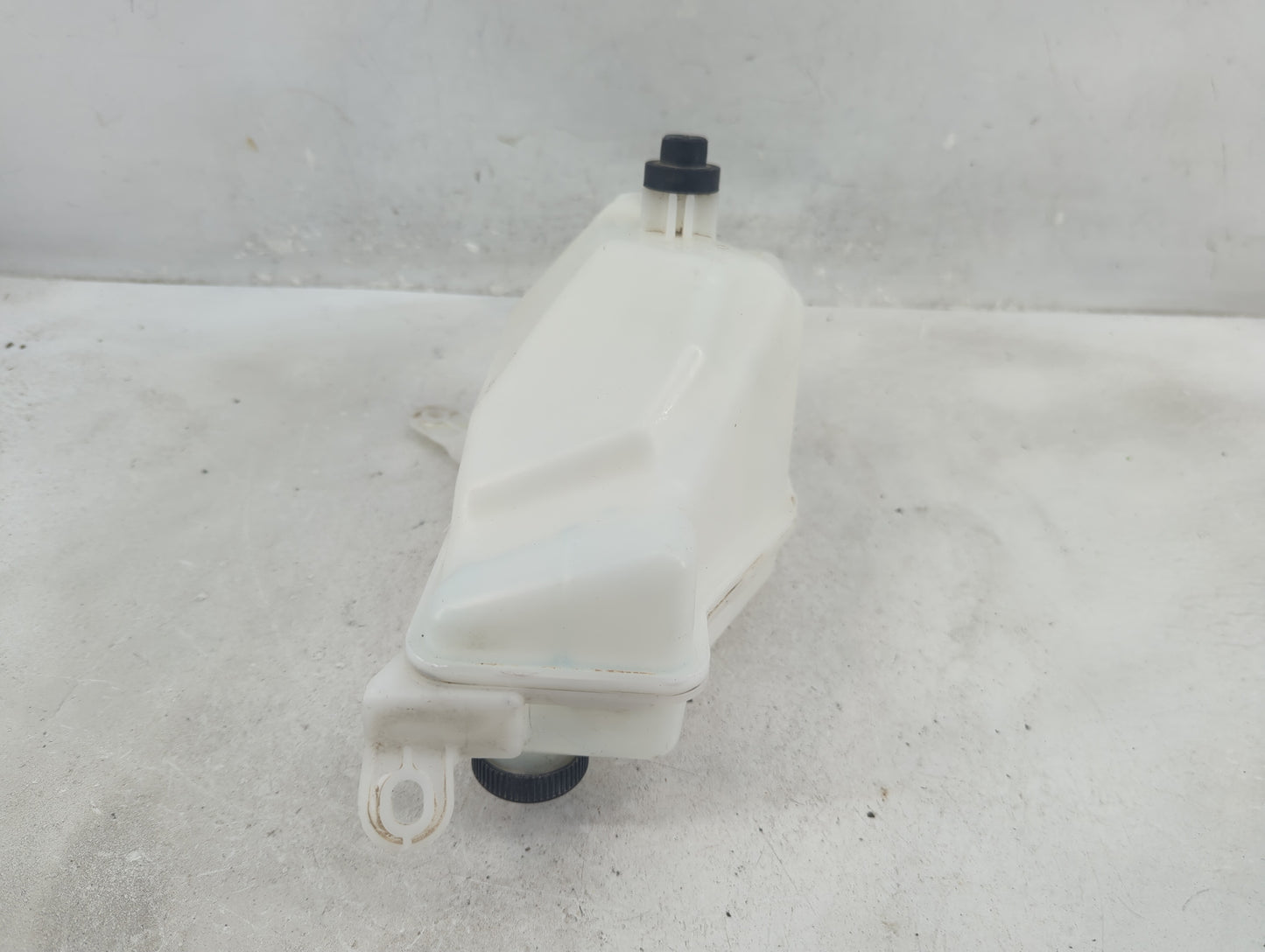 2019-2022 Nissan Altima Radiator Coolant Overflow Expansion Tank Bottle 1410380 - Oemusedautoparts1.com