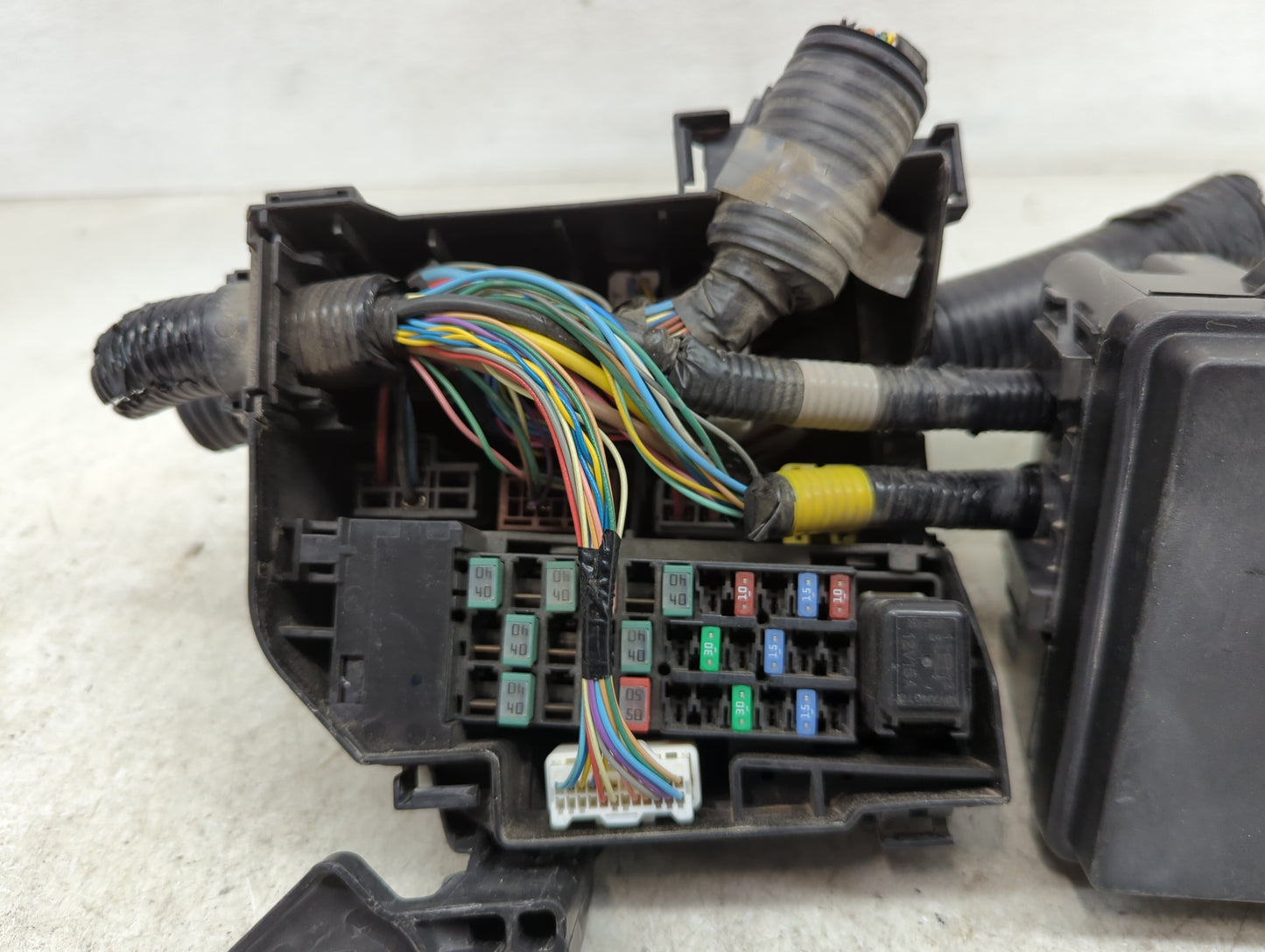 2019-2022 Nissan Altima Fusebox Fuse Box Panel Relay Module Fits Fits 2019 2020 2021 2022 OEM Used Auto Parts - Oemusedautop