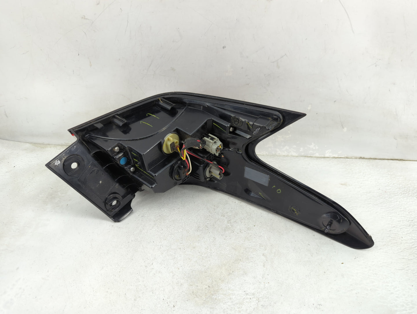 2019-2022 Nissan Altima Tail Light Assembly Passenger Right OEM P/N:THK306 Fits Fits 2019 2020 2021 2022 OEM Used Auto Parts