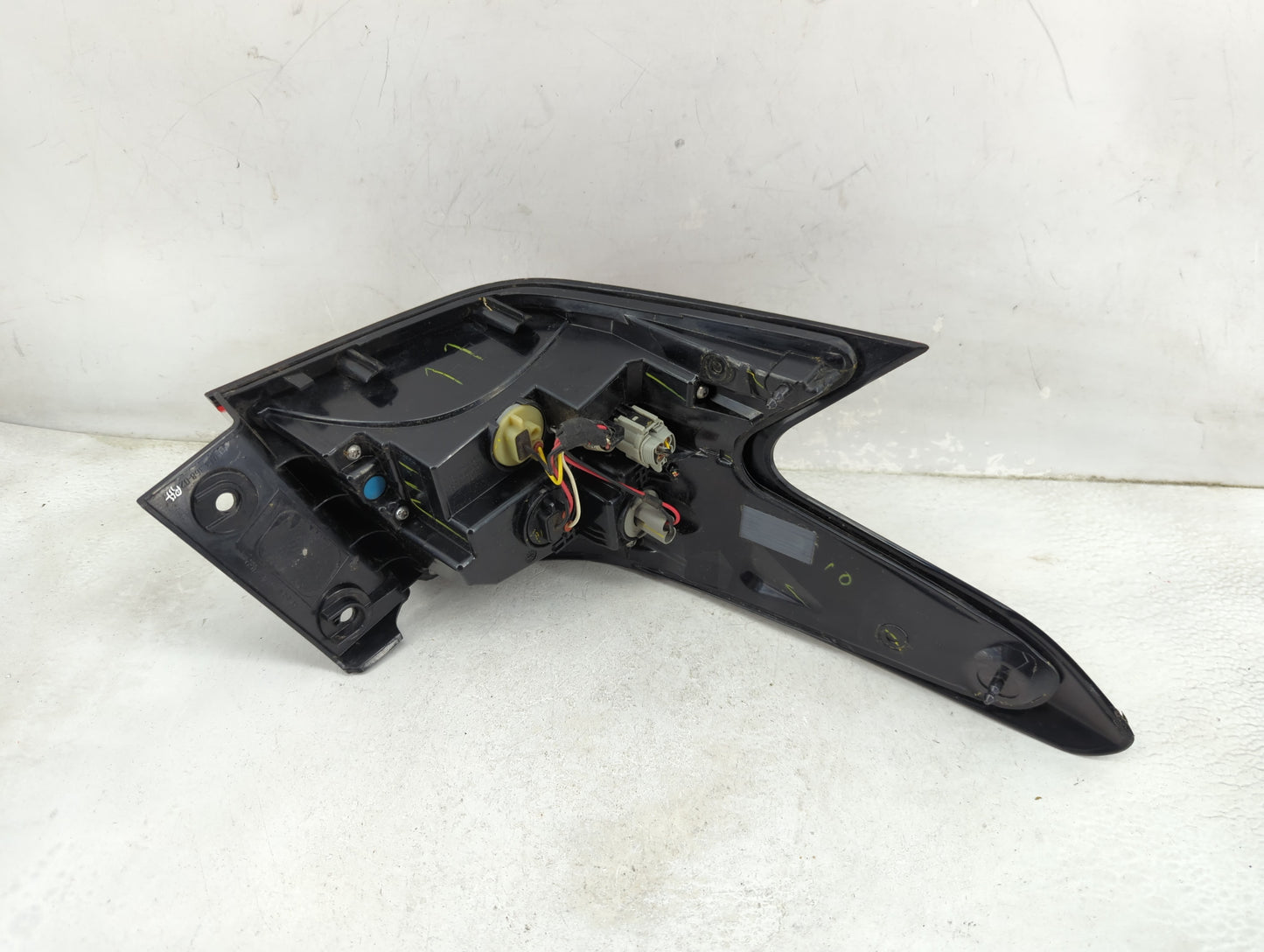 2019-2022 Nissan Altima Tail Light Assembly Passenger Right OEM P/N:THK306 Fits Fits 2019 2020 2021 2022 OEM Used Auto Parts