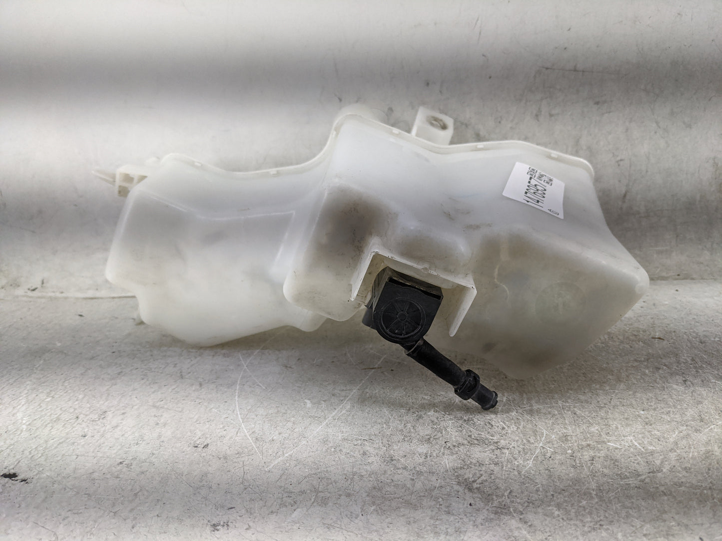 2020 Nissan Altima Windshield Washer Fluid Reservoir Bottle Oem - Oemusedautoparts1.com