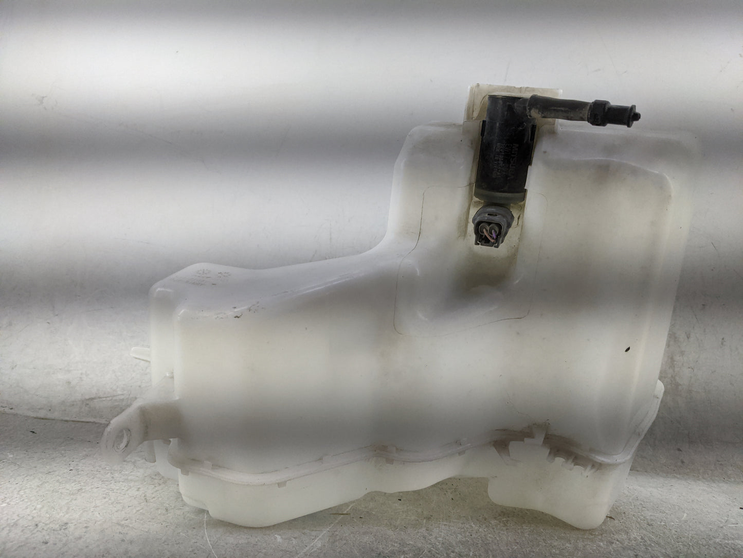 2020 Nissan Altima Windshield Washer Fluid Reservoir Bottle Oem - Oemusedautoparts1.com