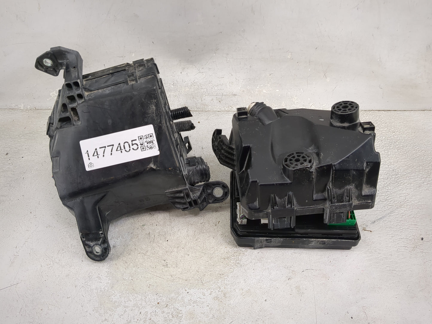2019-2022 Nissan Altima Fusebox Fuse Box Panel Relay Module Fits Fits 2019 2020 2021 2022 OEM Used Auto Parts - Oemusedautop