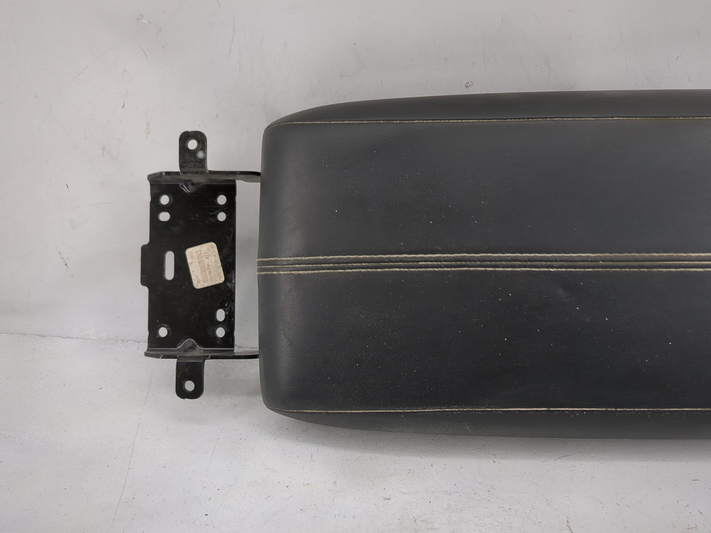 2019-2022 Nissan Altima Center Console Armrest Cover Lid P/N:969206CA0A Fits Fits 2019 2020 2021 2022 OEM Used Auto Parts - 