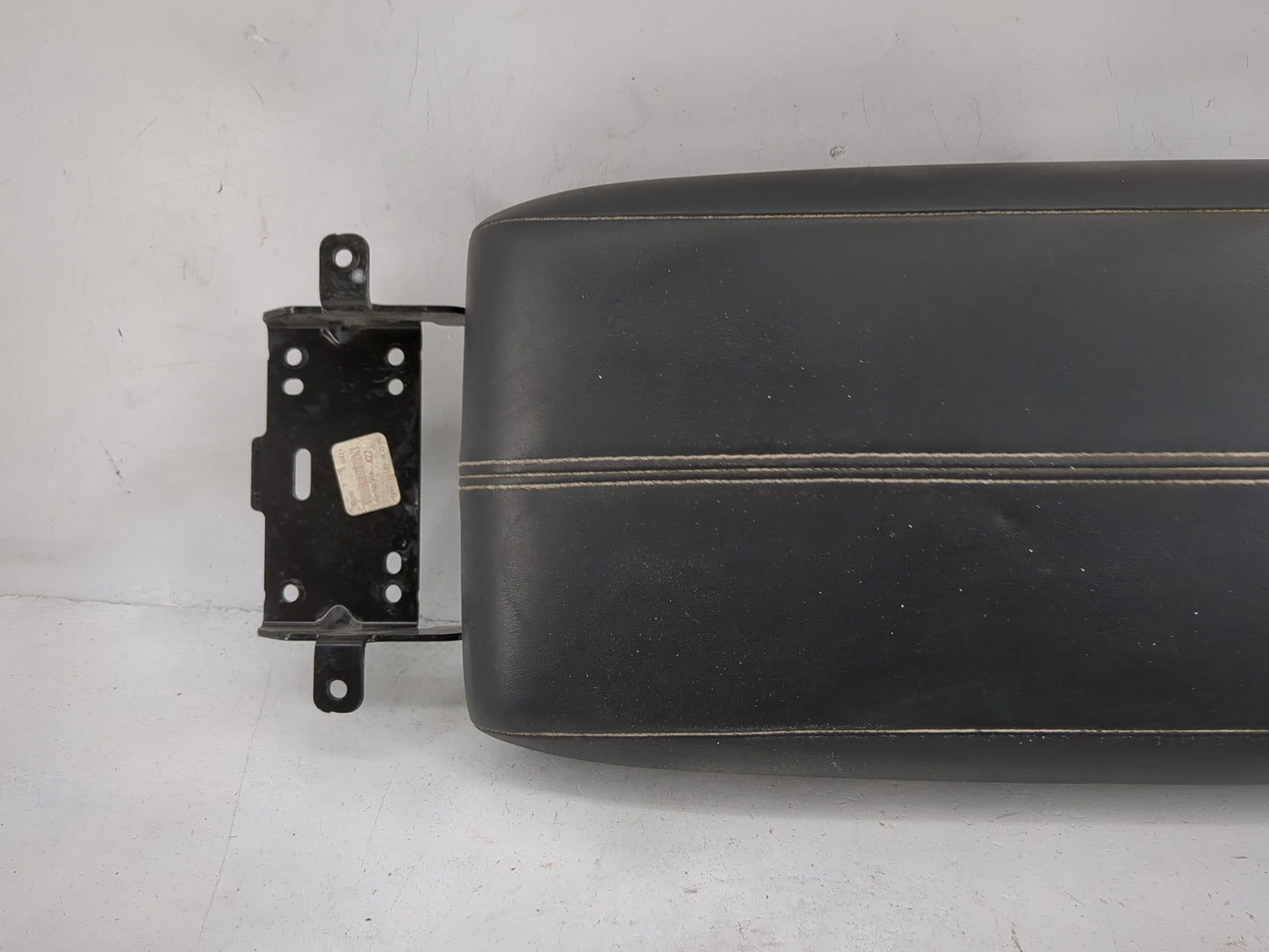 2019-2022 Nissan Altima Center Console Armrest Cover Lid P/N:969206CA0A Fits Fits 2019 2020 2021 2022 OEM Used Auto Parts - 