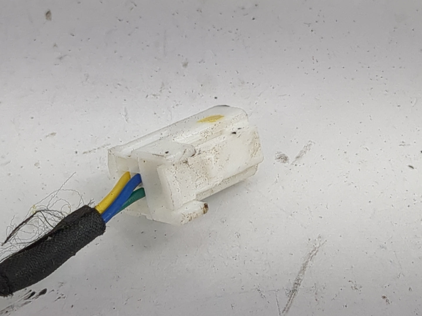 2019-2022 Nissan Altima Passenger Side View Mirror - Right Door Mirror OEM Used - Oemusedautoparts1.com
