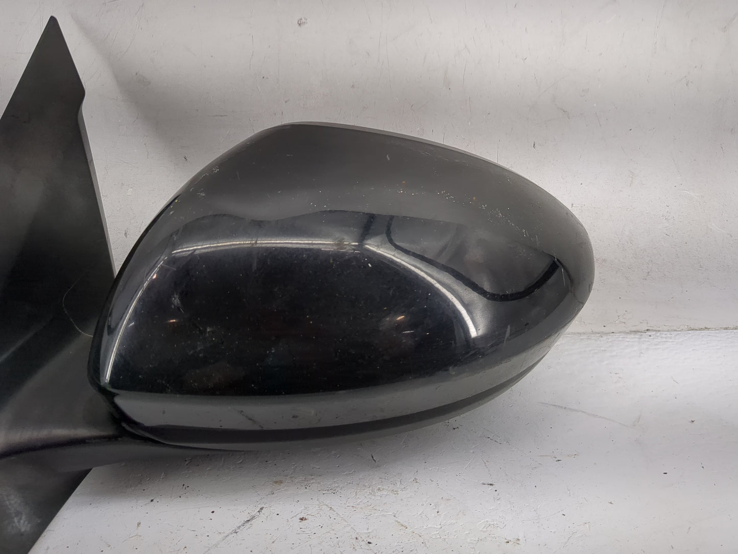 2019-2022 Nissan Altima Driver Side View Mirror - Left Door Mirror OEM Used - Oemusedautoparts1.com