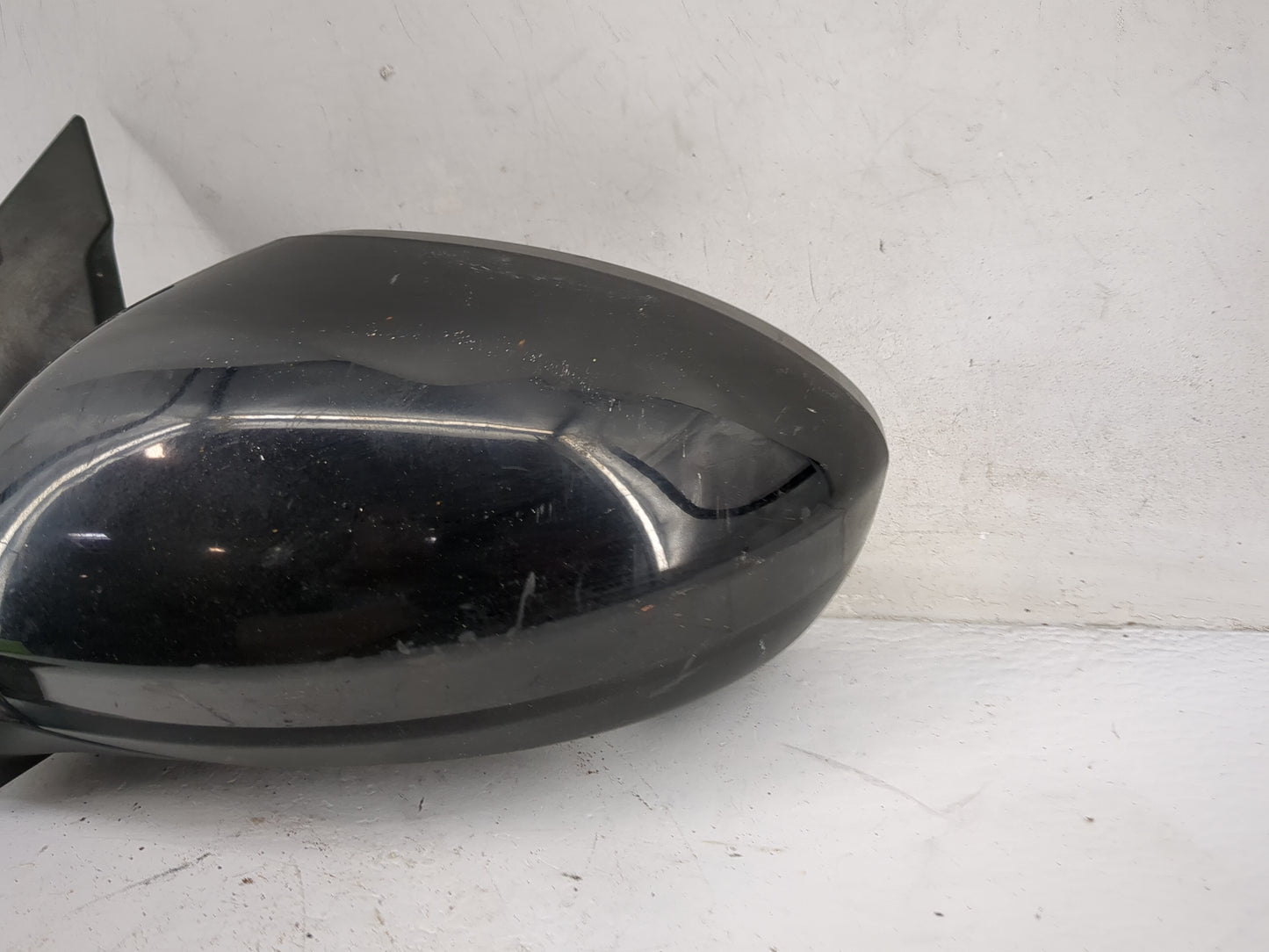 2019-2022 Nissan Altima Driver Side View Mirror - Left Door Mirror OEM Used - Oemusedautoparts1.com