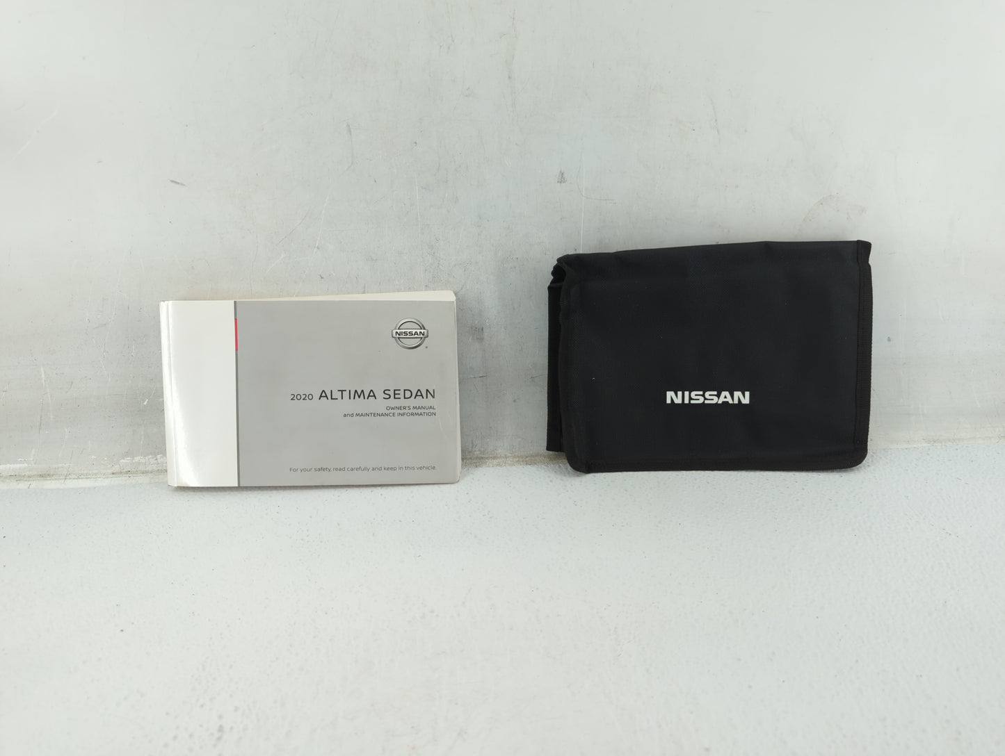 2020 Nissan Altima Owners Manual Book Guide P/N:OM20EA 0L34U2 OEM Used Auto Parts - Oemusedautoparts1.com
