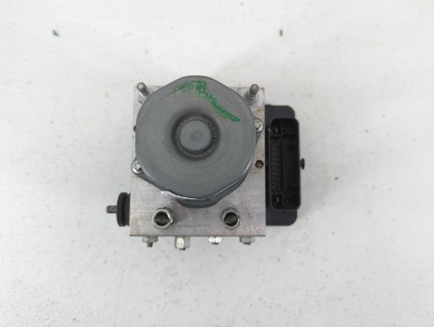 2019-2020 Nissan Altima ABS Pump Control Module Replacement P/N:47660 6CD0A Fits Fits 2019 2020 OEM Used Auto Parts - Oemuse
