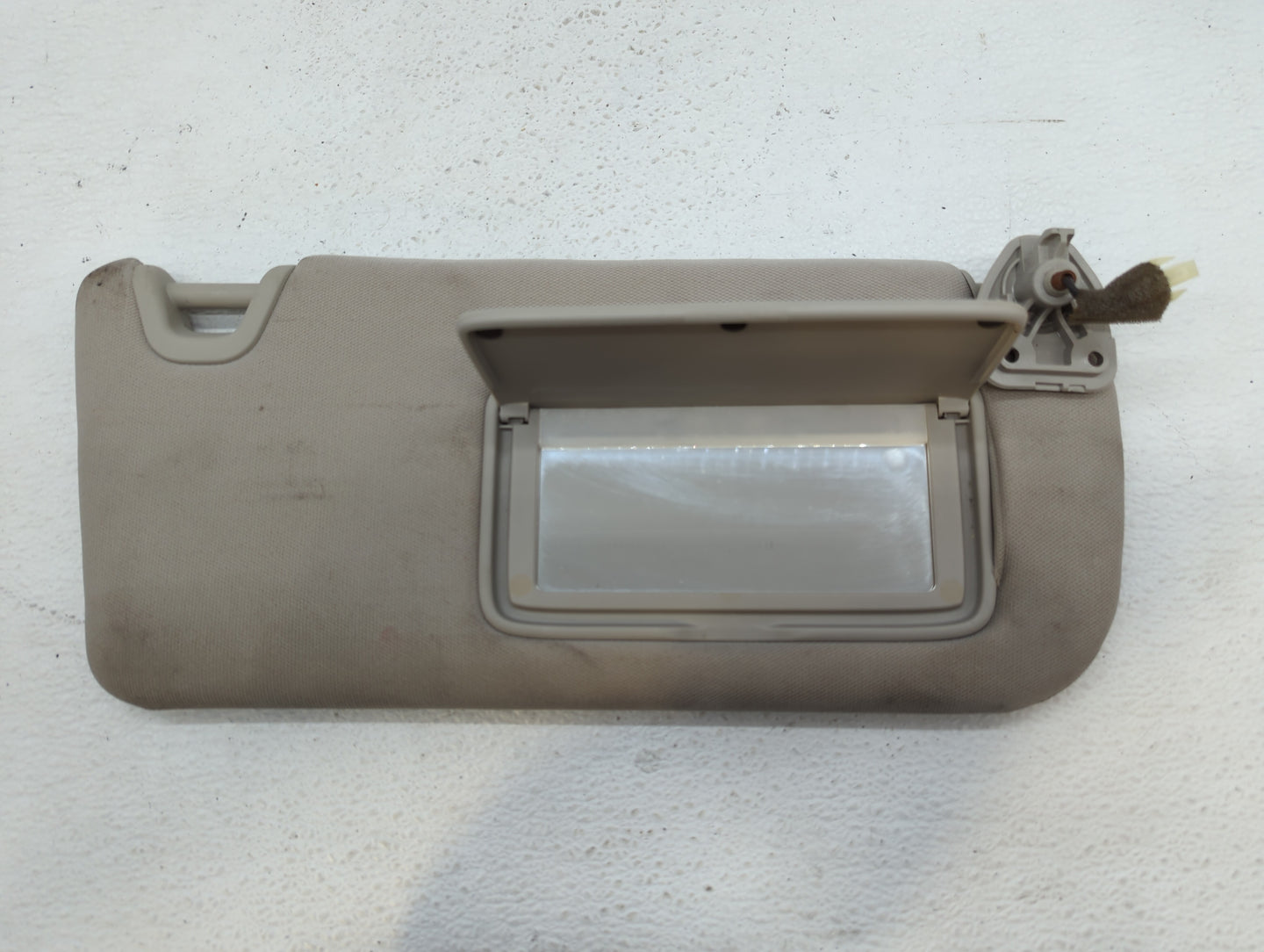2019-2020 Nissan Altima Sun Visor Shade Replacement Passenger Right Mirror Fits Fits 2019 2020 OEM Used Auto Parts - Oemused