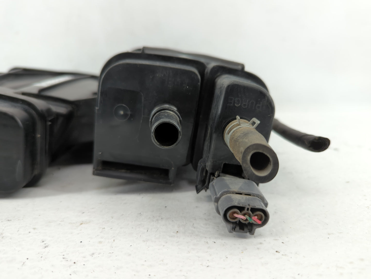 2020 Nissan Altima Fuel Vapor Charcoal Canister 590455 - Oemusedautoparts1.com