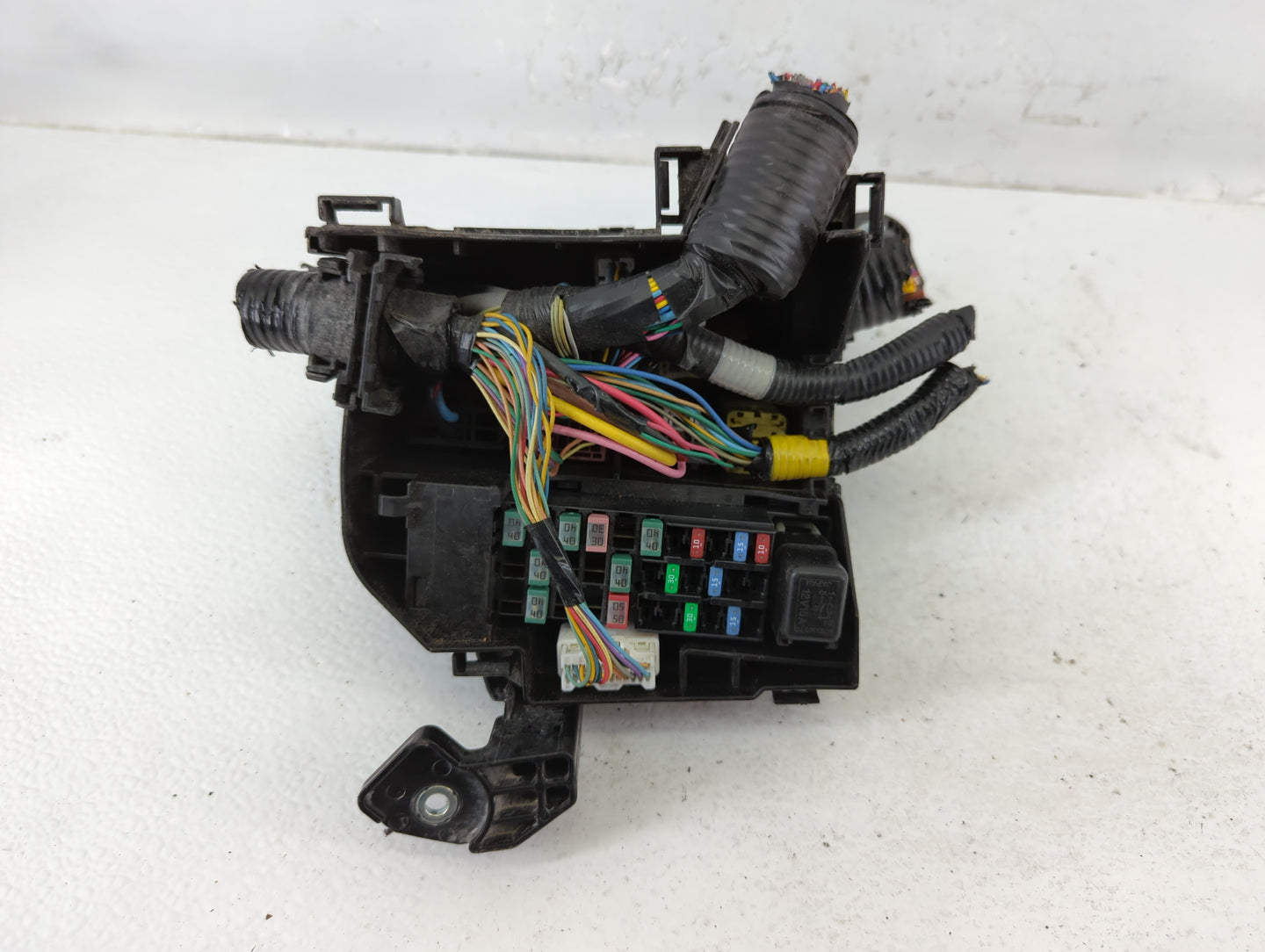 2019-2022 Nissan Altima Fusebox Fuse Box Panel Relay Module P/N:5392 YA2 6CA0A Fits Fits 2019 2020 2021 2022 OEM Used Auto P