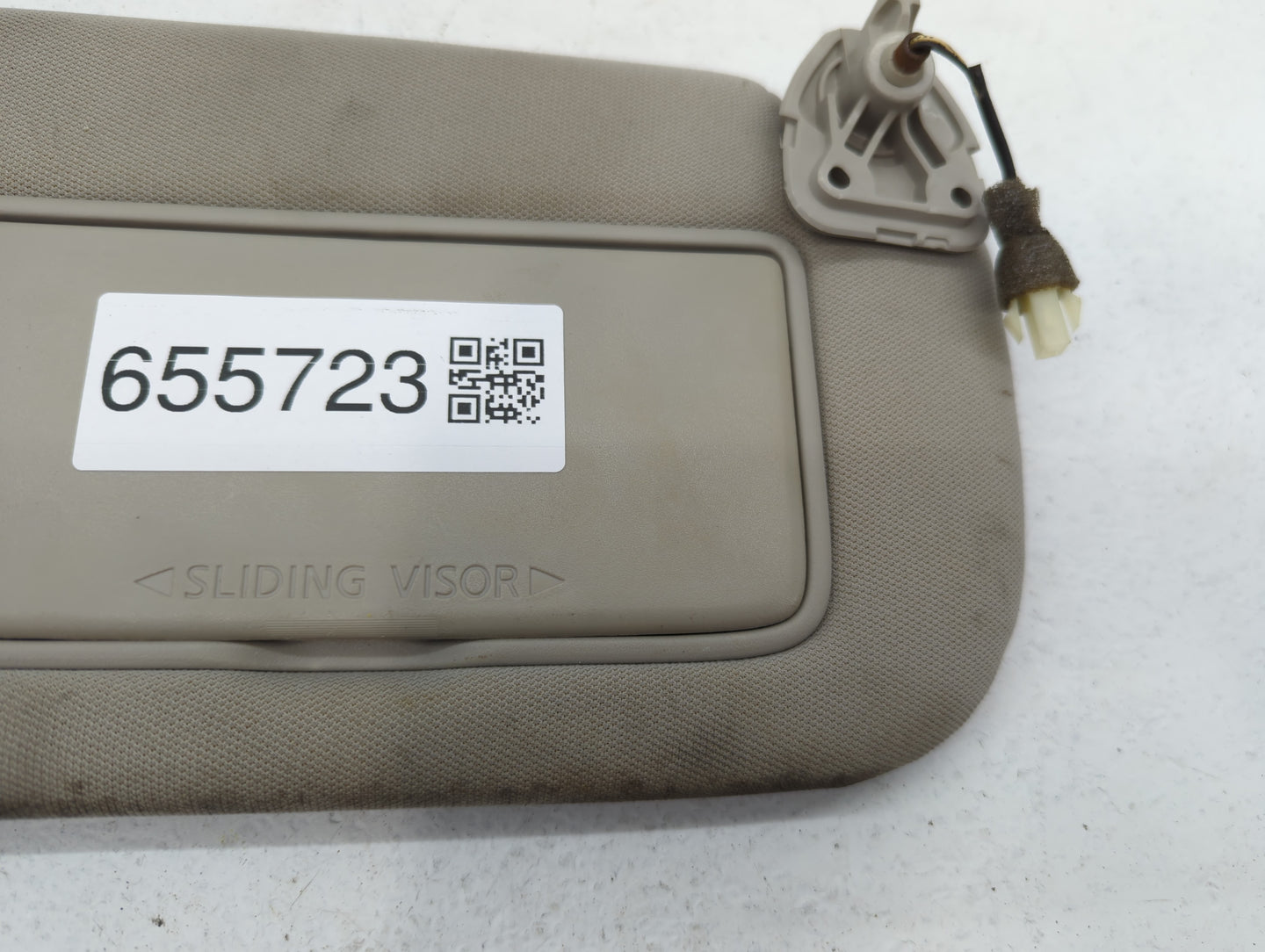 2019-2020 Nissan Altima Sun Visor Shade Replacement Passenger Right Mirror Fits Fits 2019 2020 OEM Used Auto Parts - Oemused
