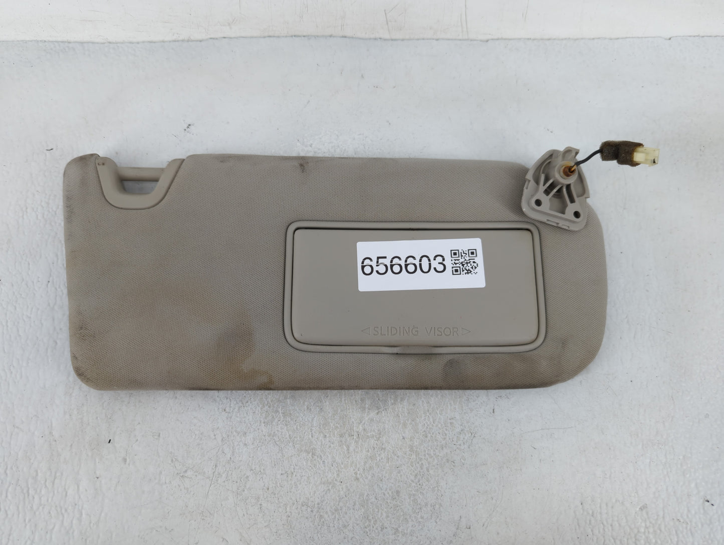 2019-2020 Nissan Altima Sun Visor Shade Replacement Passenger Right Mirror Fits Fits 2019 2020 OEM Used Auto Parts - Oemused