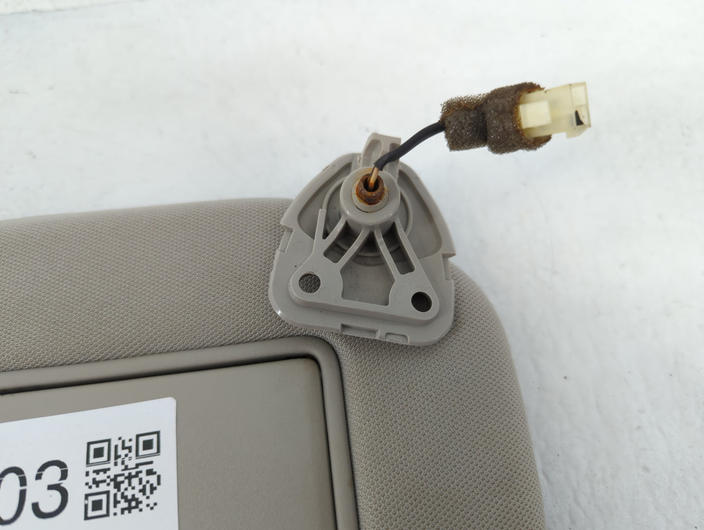 2019-2020 Nissan Altima Sun Visor Shade Replacement Passenger Right Mirror Fits Fits 2019 2020 OEM Used Auto Parts - Oemused