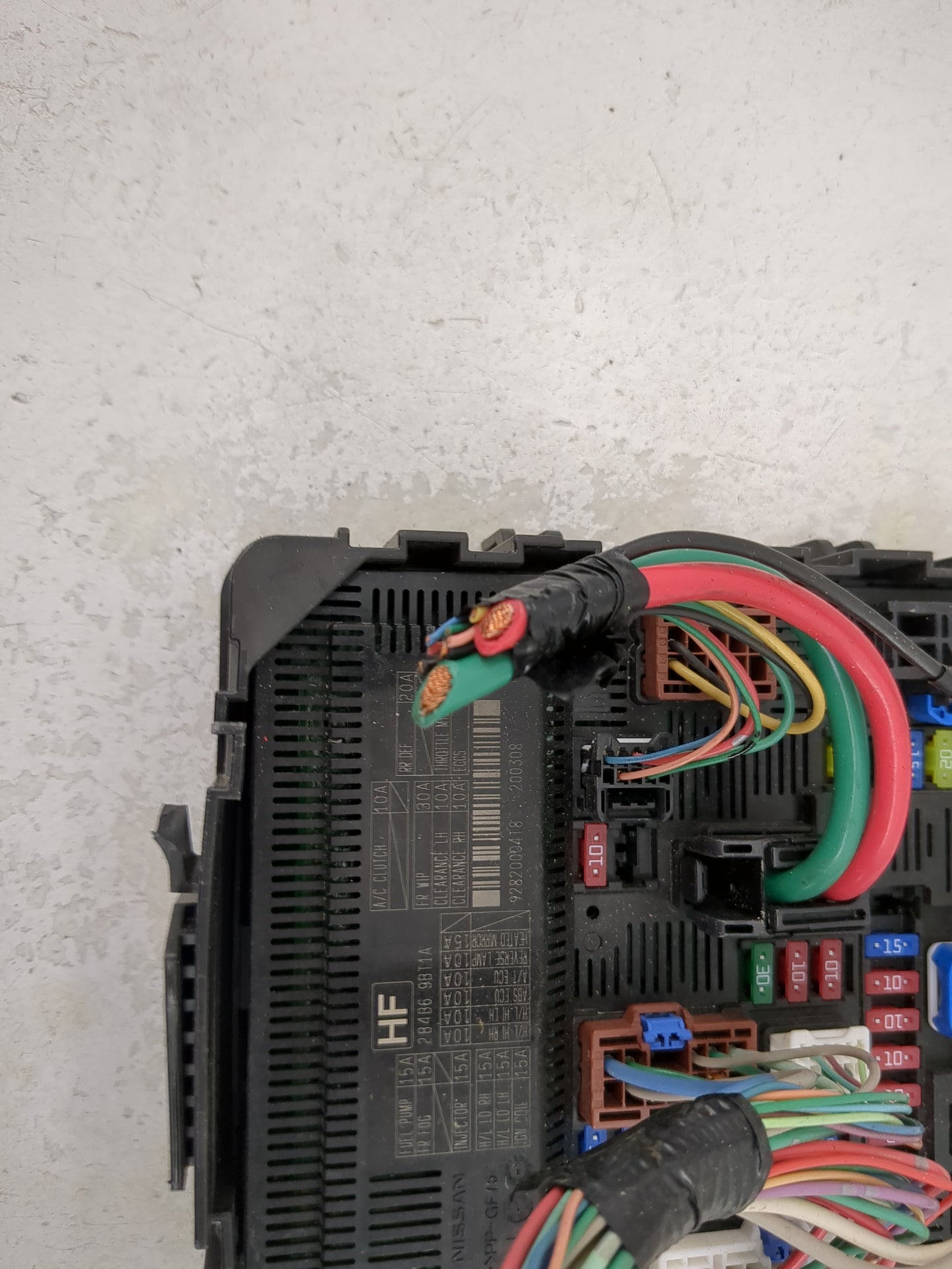 2010-2022 Nissan Frontier Fusebox Fuse Box Panel Relay Module P/N:284B69811A 92820004T8 Fits OEM Used Auto Parts - Oemusedau