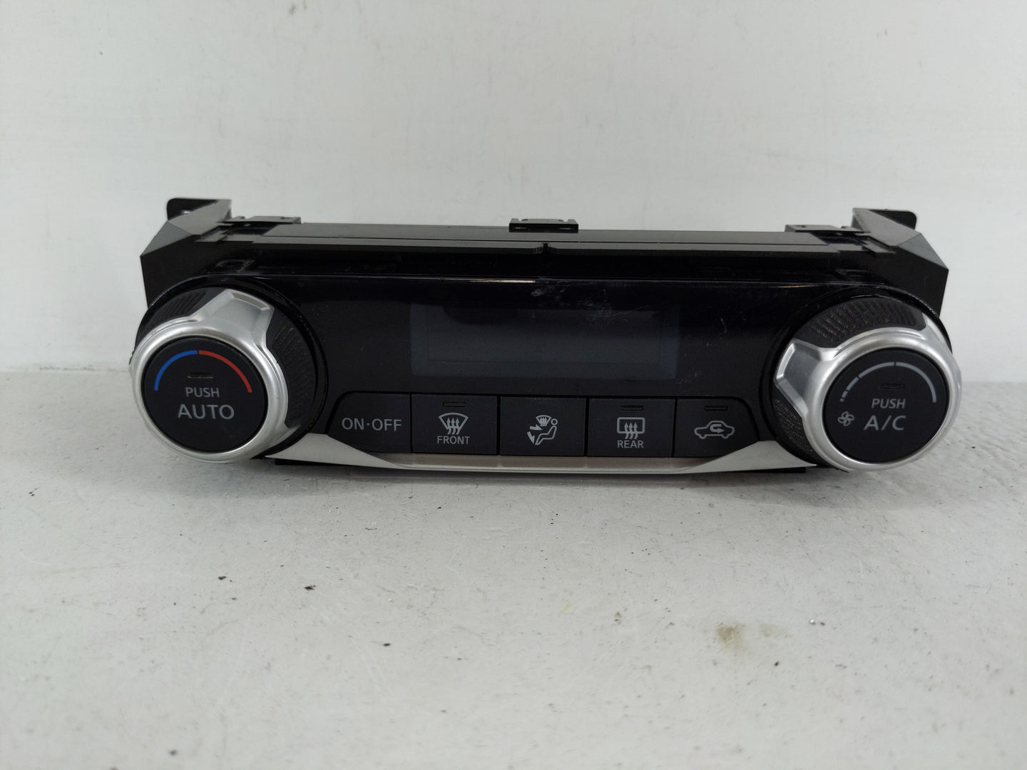 2018-2021 Nissan Kicks Climate Control Module Temperature AC/Heater Replacement P/N:275005RA5A Fits Fits 2018 2019 2020 2021