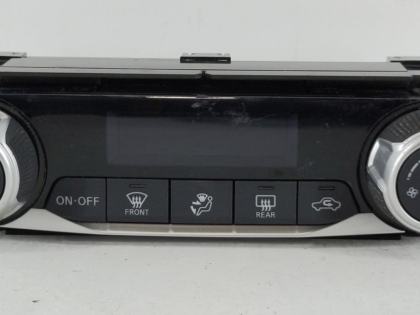 2018-2021 Nissan Kicks Climate Control Module Temperature AC/Heater Replacement P/N:275005RA5A Fits Fits 2018 2019 2020 2021