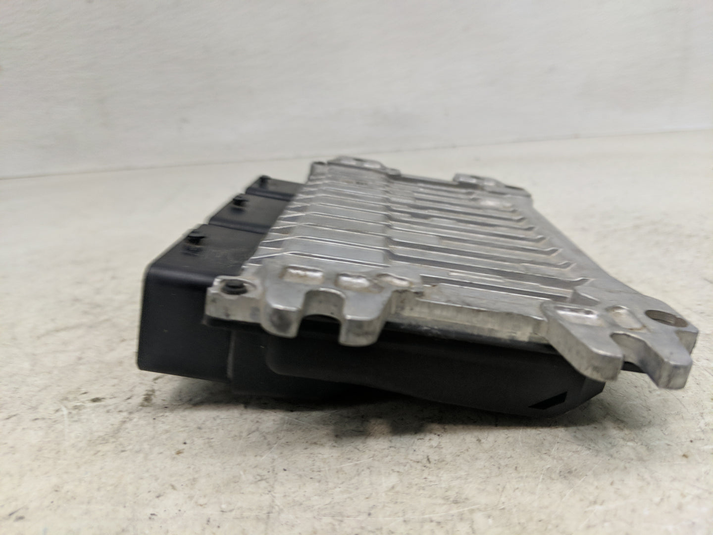 2020-2021 Nissan Kicks PCM Engine Control Computer ECU ECM PCU OEM P/N:NEC983-056 Fits Fits 2020 2021 2022 OEM Used Auto Par