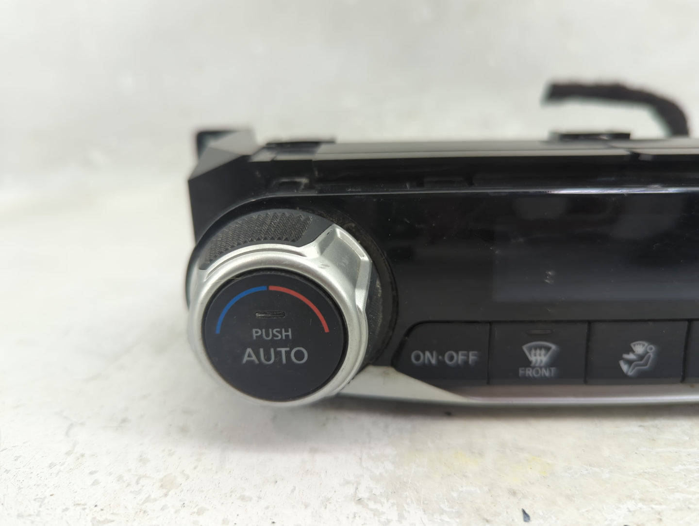 2019-2020 Nissan Kicks Climate Control Module Temperature AC/Heater Replacement P/N:275005RA5A Fits Fits 2019 2020 2021 2022