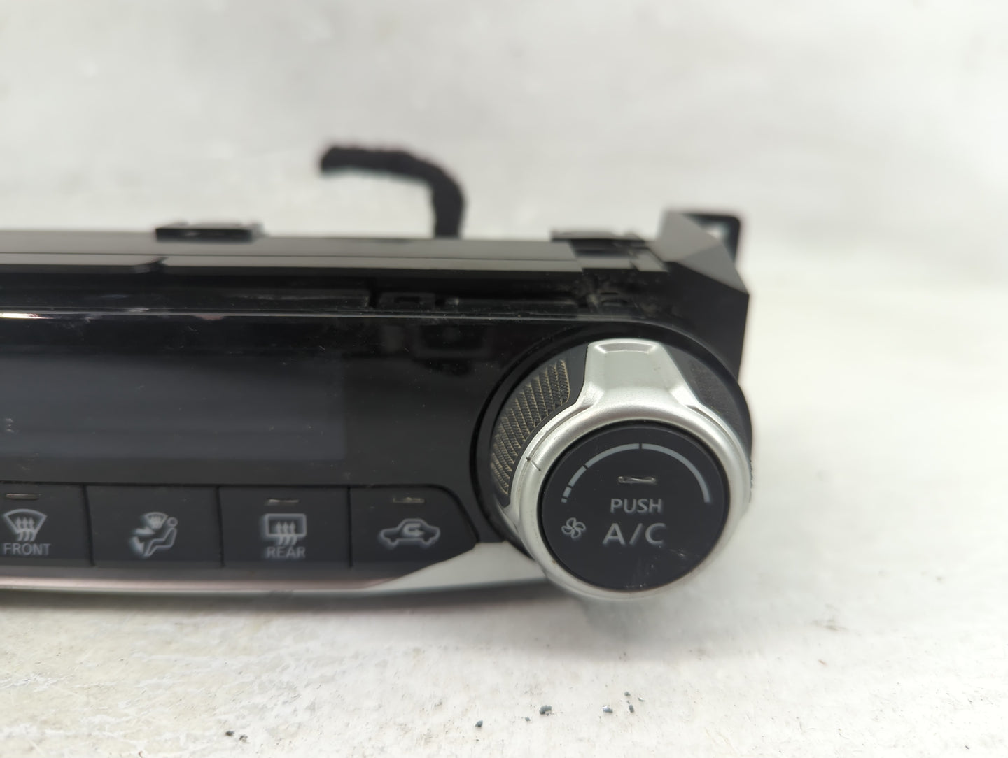 2019-2020 Nissan Kicks Climate Control Module Temperature AC/Heater Replacement P/N:275005RA5A Fits Fits 2019 2020 2021 2022