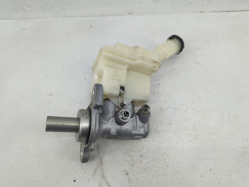 2018-2020 Nissan Kicks Brake Master Cylinder - Oemusedautoparts1.com