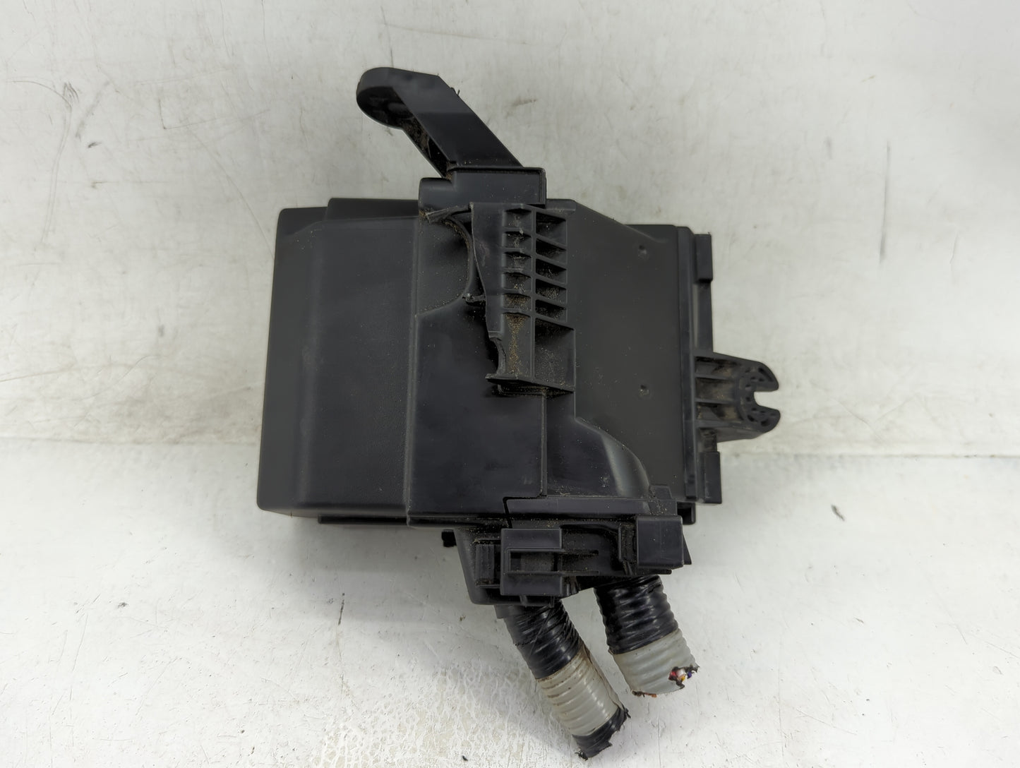 2018-2021 Nissan Kicks Fusebox Fuse Box Panel Relay Module P/N:284B7-6CA3A Fits Fits 2018 2019 2020 2021 OEM Used Auto Parts