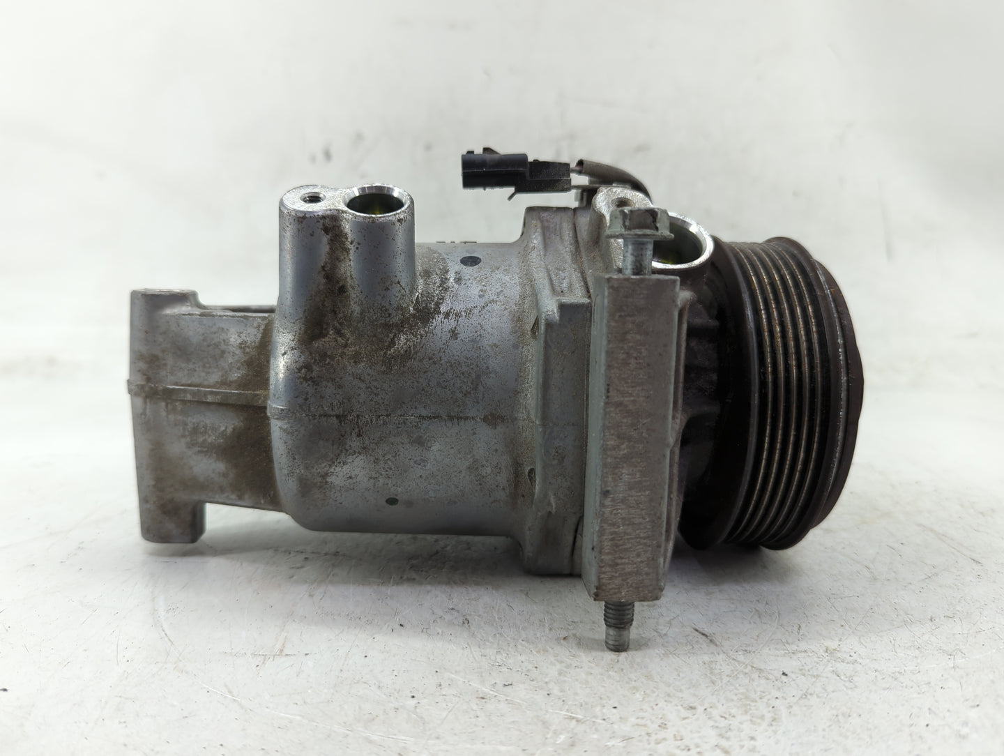2018-2019 Nissan Kicks Air Conditioning A/c Ac Compressor Oem - Oemusedautoparts1.com