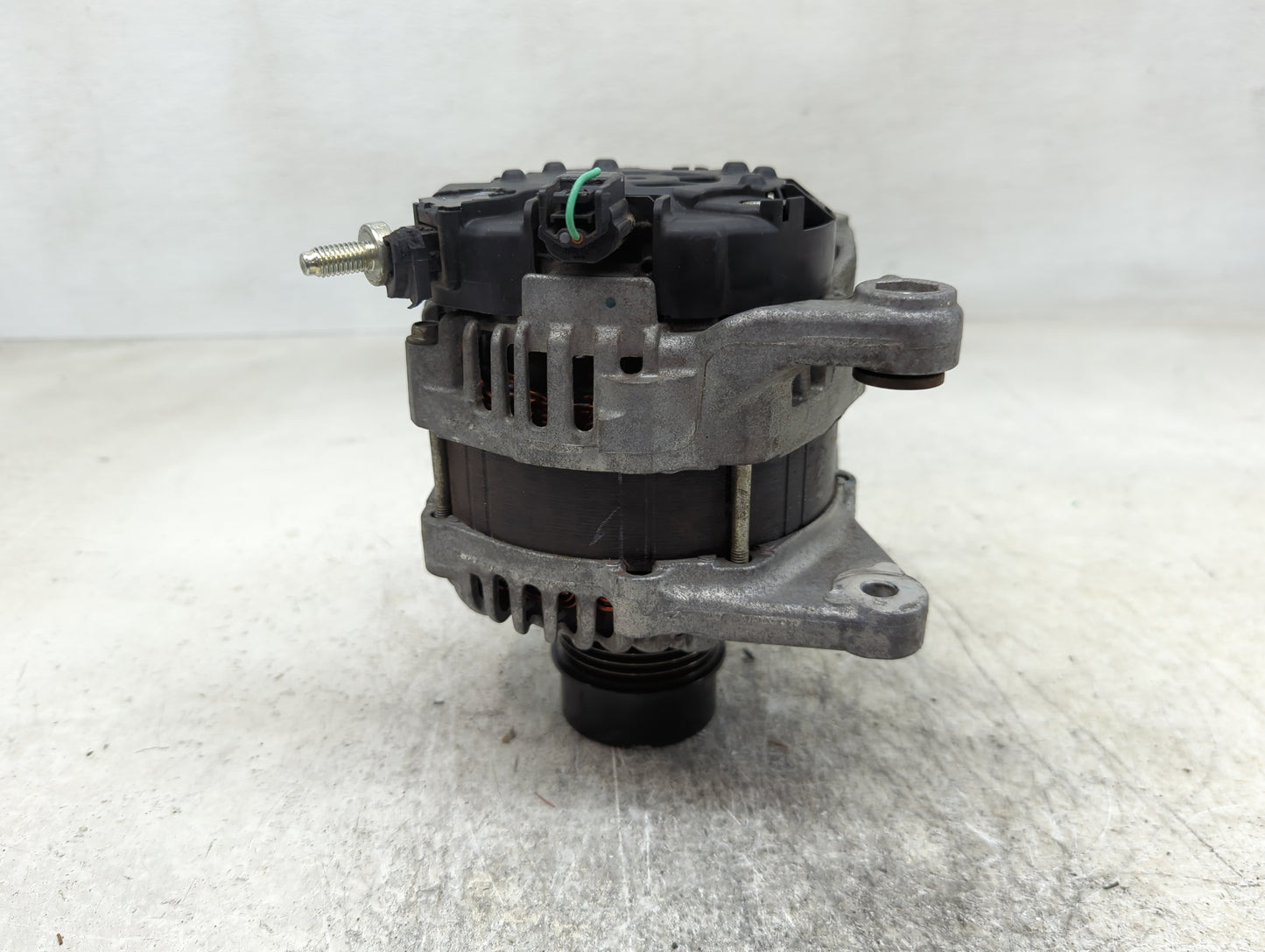 2020-2021 Nissan Kicks Alternator Replacement Generator Charging Assembly Engine OEM P/N:23100 5RA2B Fits Fits 2020 2021 OEM