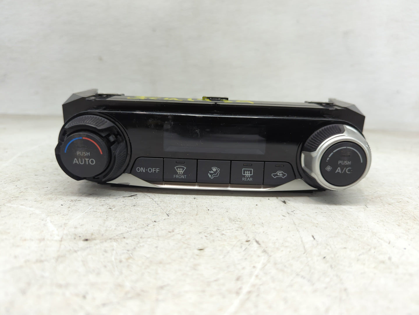 2019-2020 Nissan Kicks Climate Control Module Temperature AC/Heater Replacement P/N:275005RA5A-B 275005RA5A Fits OEM Used Au
