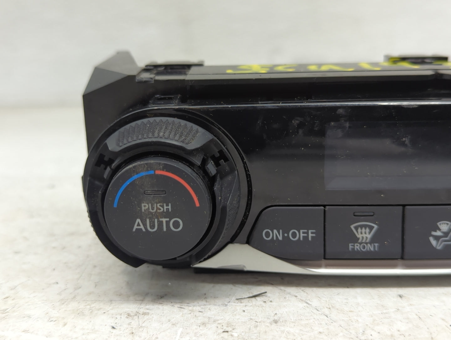 2019-2020 Nissan Kicks Climate Control Module Temperature AC/Heater Replacement P/N:275005RA5A-B 275005RA5A Fits OEM Used Au