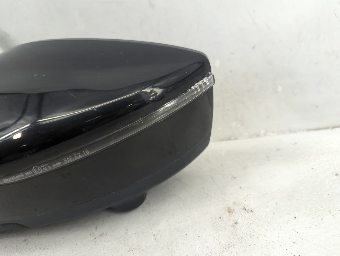 2020-2021 Nissan Kicks Driver Side View Mirror - Left Door Mirror OEM Used - Oemusedautoparts1.com
