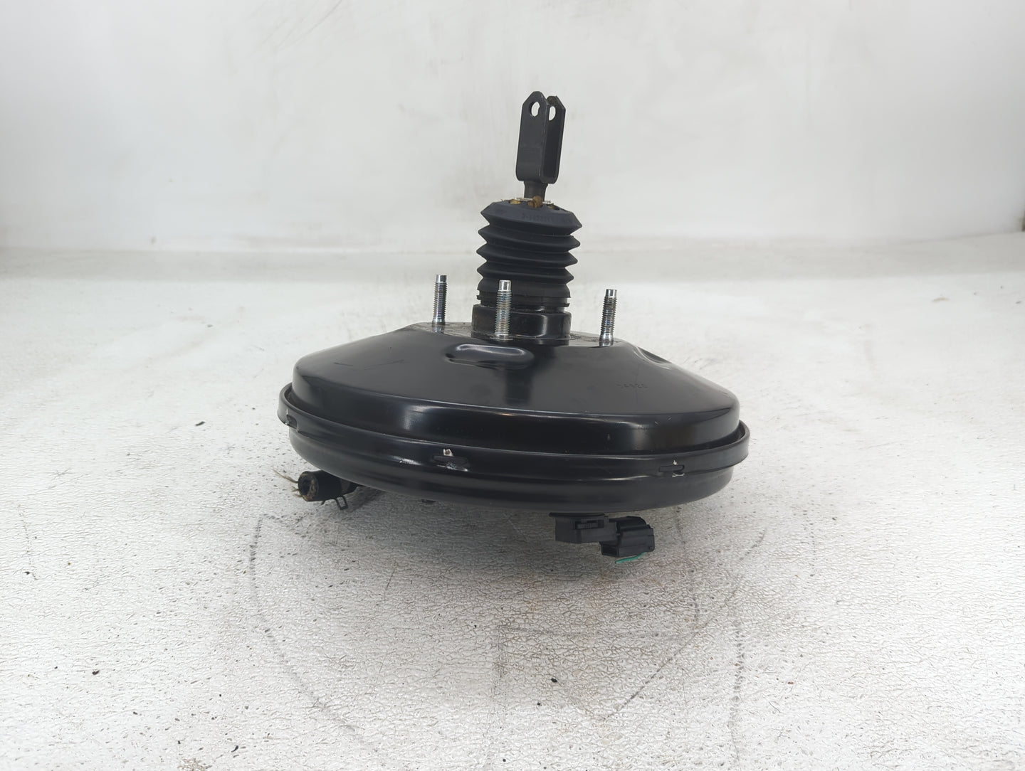 2018-2020 Nissan Kicks Power Brake Booster Oem - Oemusedautoparts1.com