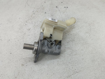 2018-2020 Nissan Kicks Brake Master Cylinder - Oemusedautoparts1.com