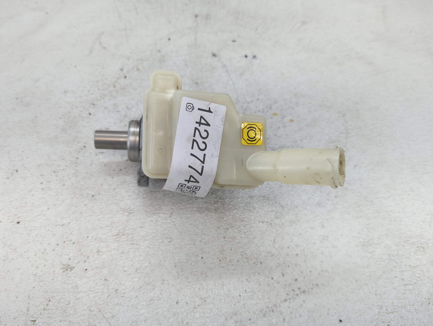 2018-2020 Nissan Kicks Brake Master Cylinder - Oemusedautoparts1.com