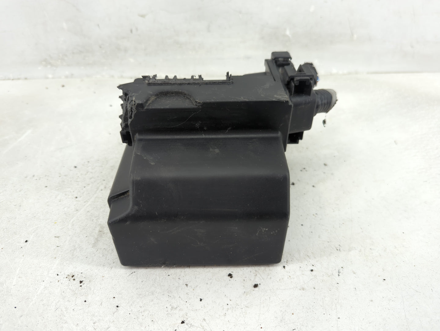 2018-2021 Nissan Kicks Fusebox Fuse Box Panel Relay Module Fits Fits 2018 2019 2020 2021 OEM Used Auto Parts - Oemusedautopa