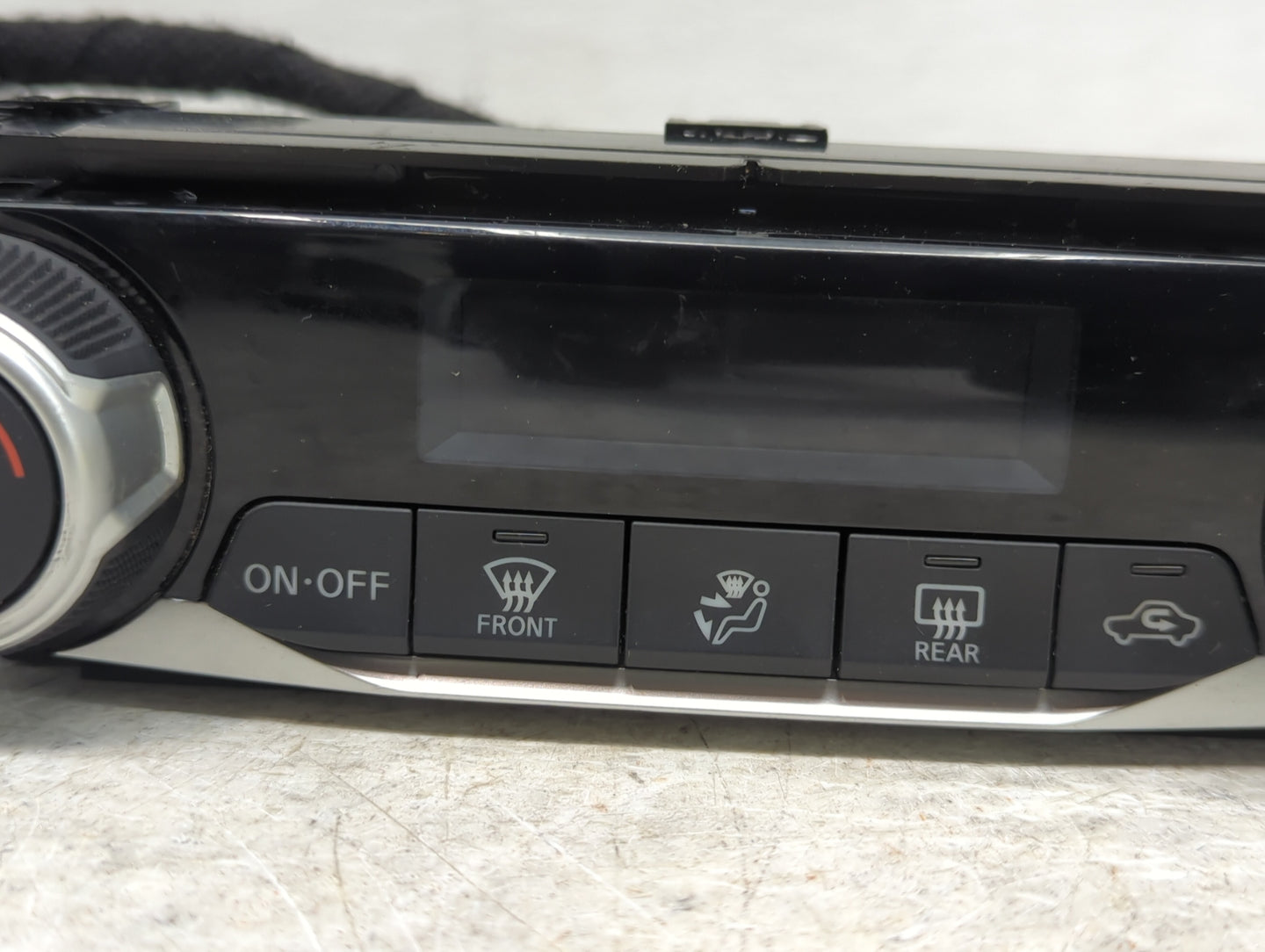 2019-2020 Nissan Kicks Climate Control Module Temperature AC/Heater Replacement P/N:275005RA5A Fits Fits 2019 2020 2021 2022