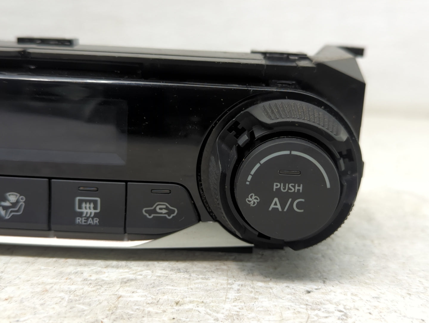 2019-2020 Nissan Kicks Climate Control Module Temperature AC/Heater Replacement P/N:275005RA5A Fits Fits 2019 2020 2021 2022