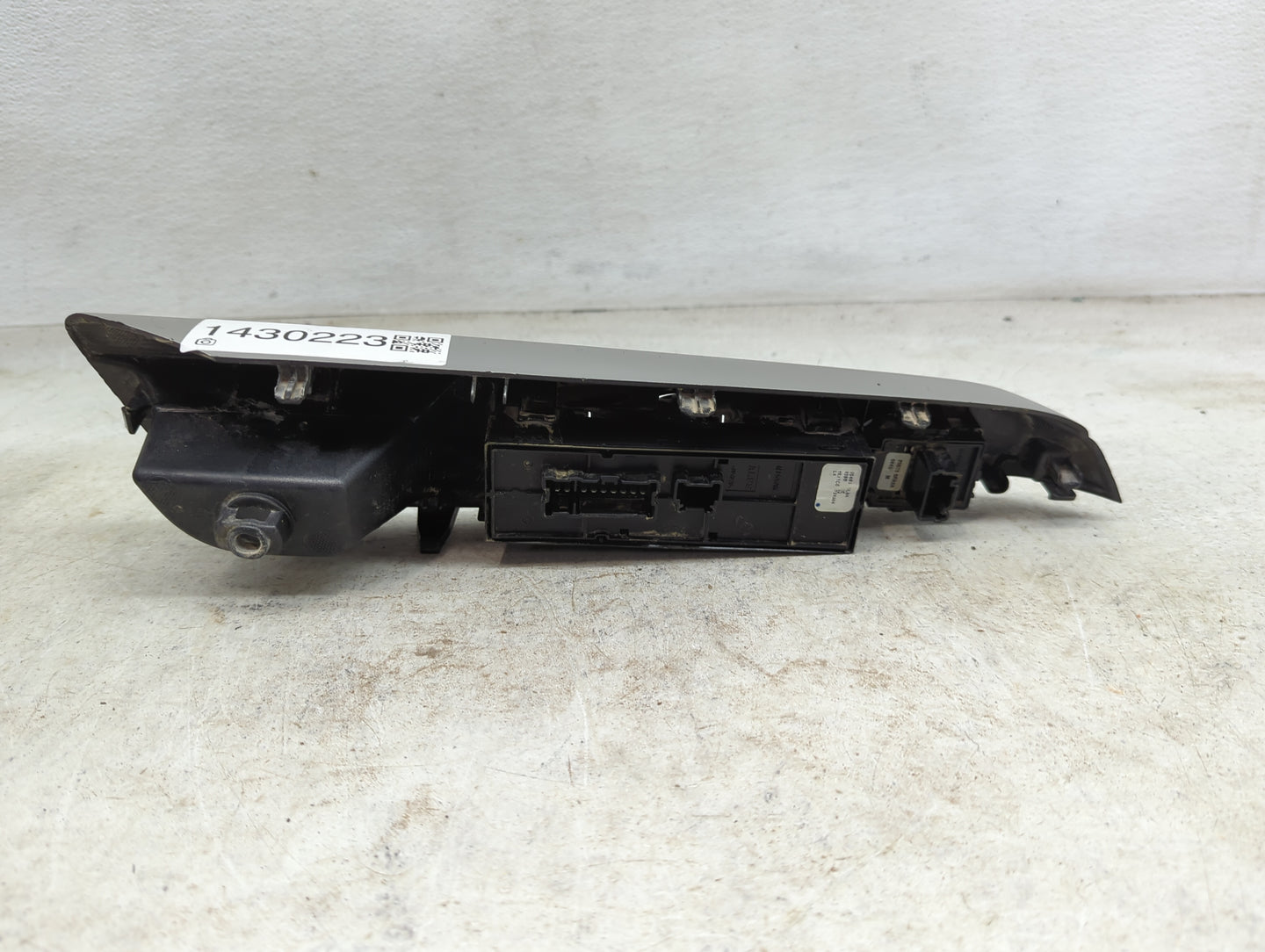 2018-2021 Nissan Kicks Master Power Window Switch Replacement Driver Side Left P/N:25401 5RL0A Fits Fits 2018 2019 2020 2021