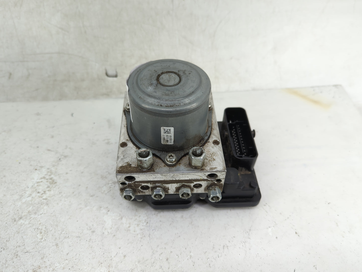 2020 Nissan Kicks ABS Pump Control Module Replacement Fits OEM Used Auto Parts - Oemusedautoparts1.com