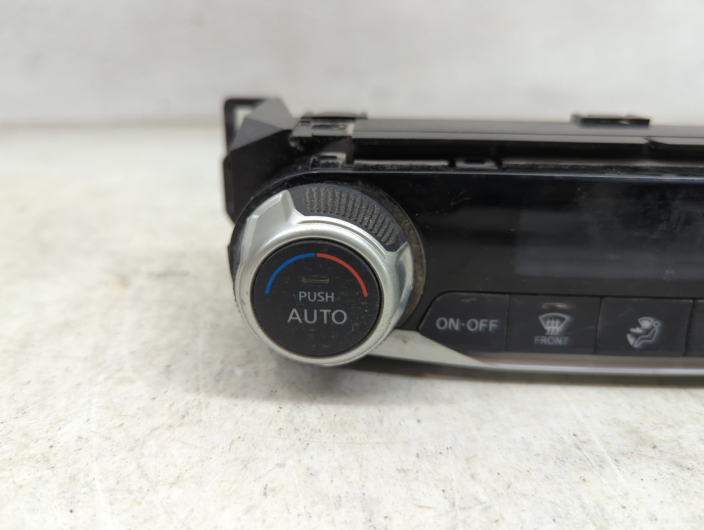 2020 Nissan Kicks Climate Control Module Temperature AC/Heater Replacement P/N:275005RA5A 275005RA5A-B Fits OEM Used Auto Pa