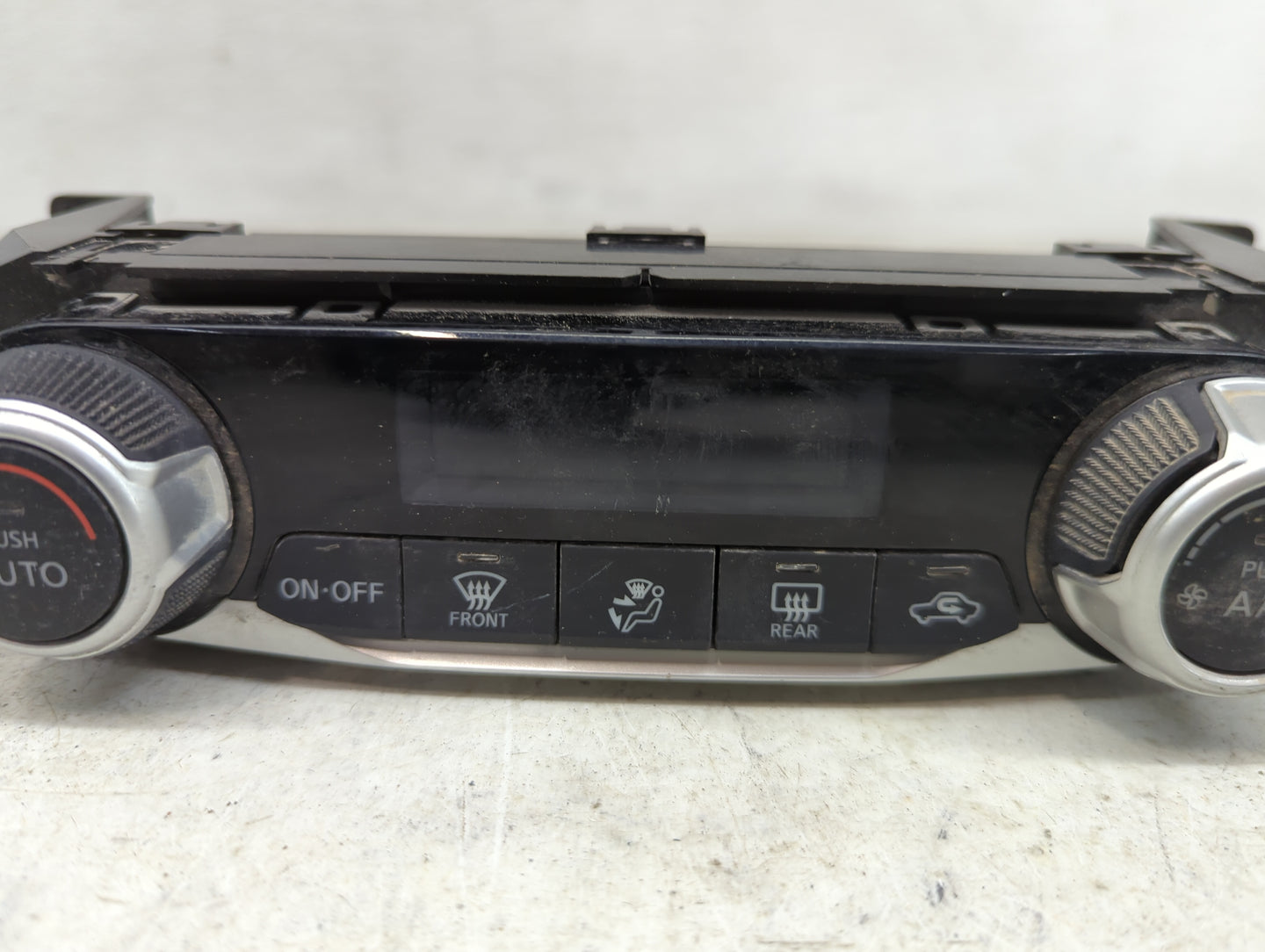 2020 Nissan Kicks Climate Control Module Temperature AC/Heater Replacement P/N:275005RA5A 275005RA5A-B Fits OEM Used Auto Pa