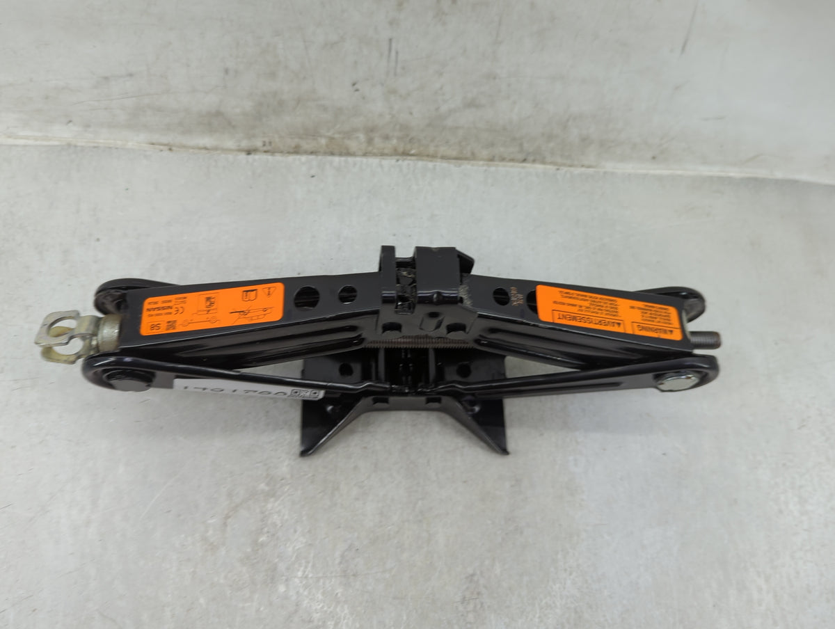 2020 Nissan Kicks Spare Scissor Car Jack 1431733 - Oemusedautoparts1.com