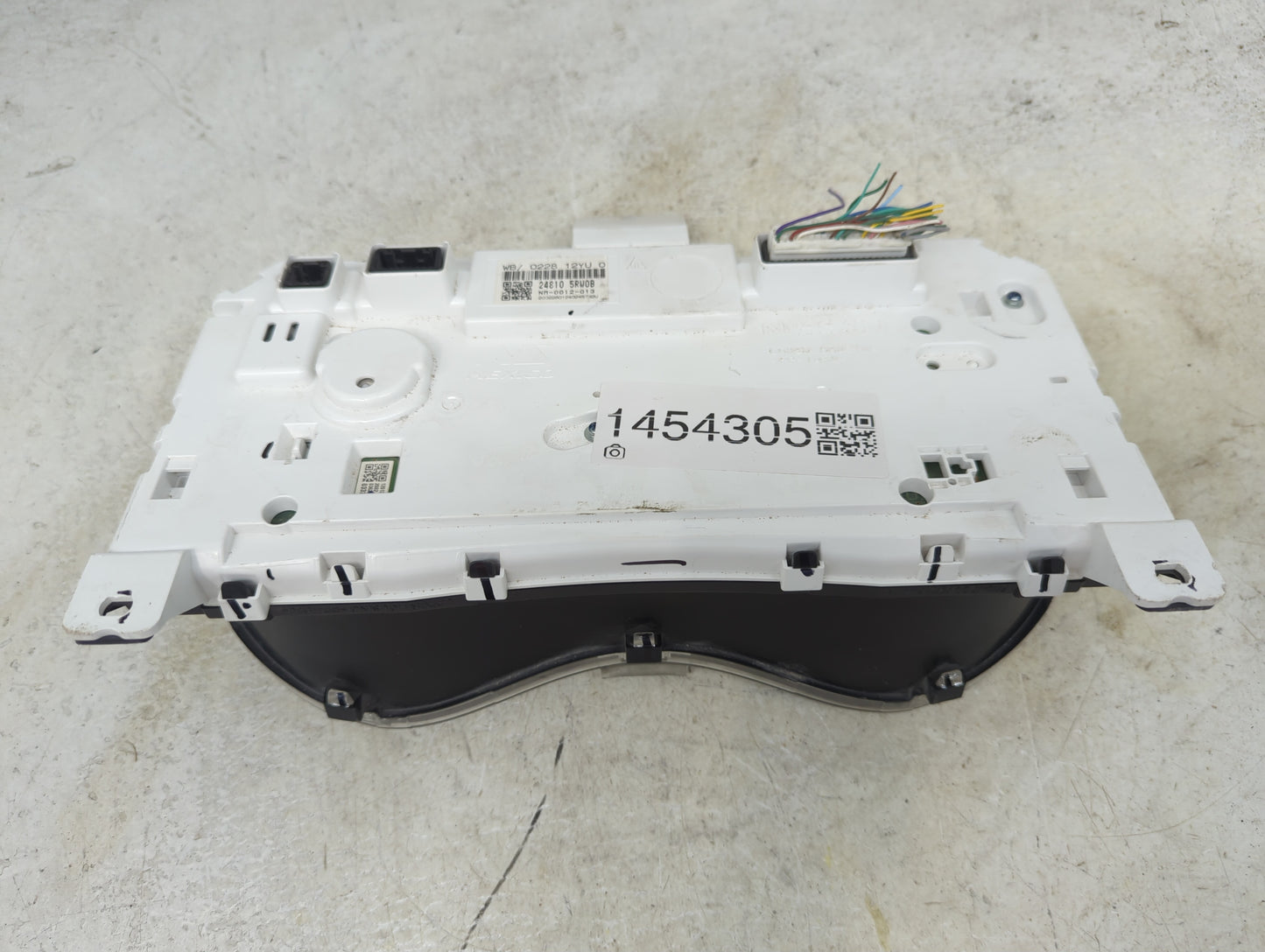 2020 Nissan Kicks Instrument Cluster Speedometer Gauges P/N:24810 5RW0B NM-0012-013 Miles: Fits OEM Used Auto Parts - Oemuse
