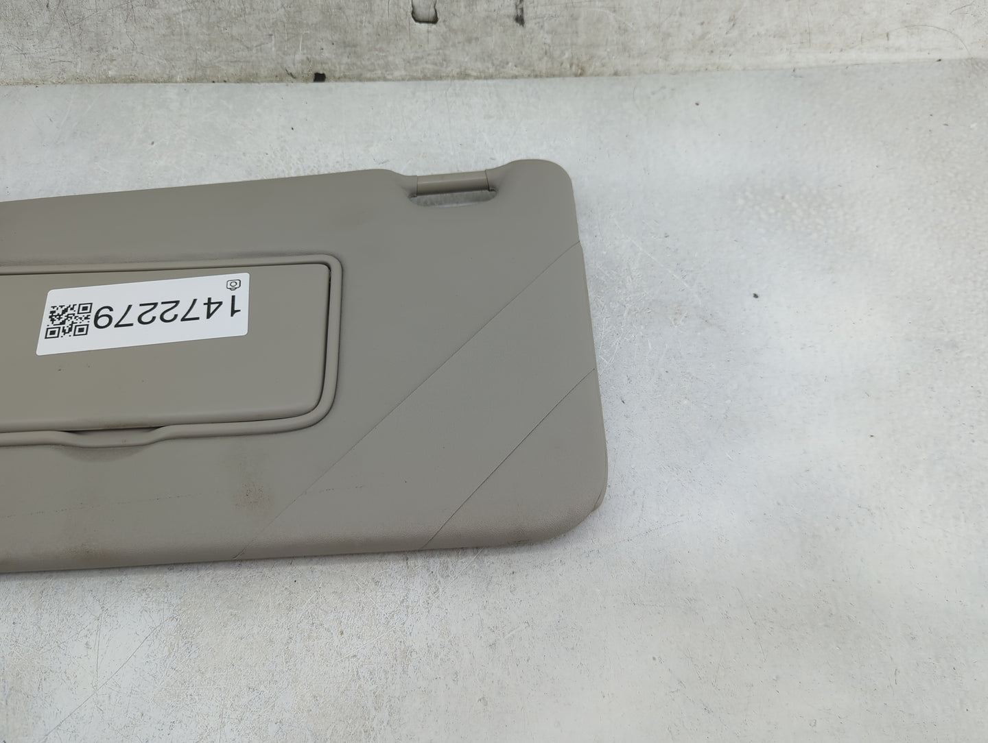 2018-2021 Nissan Kicks Sun Visor Shade Replacement Driver Left Mirror Fits Fits 2018 2019 2020 2021 OEM Used Auto Parts - Oe