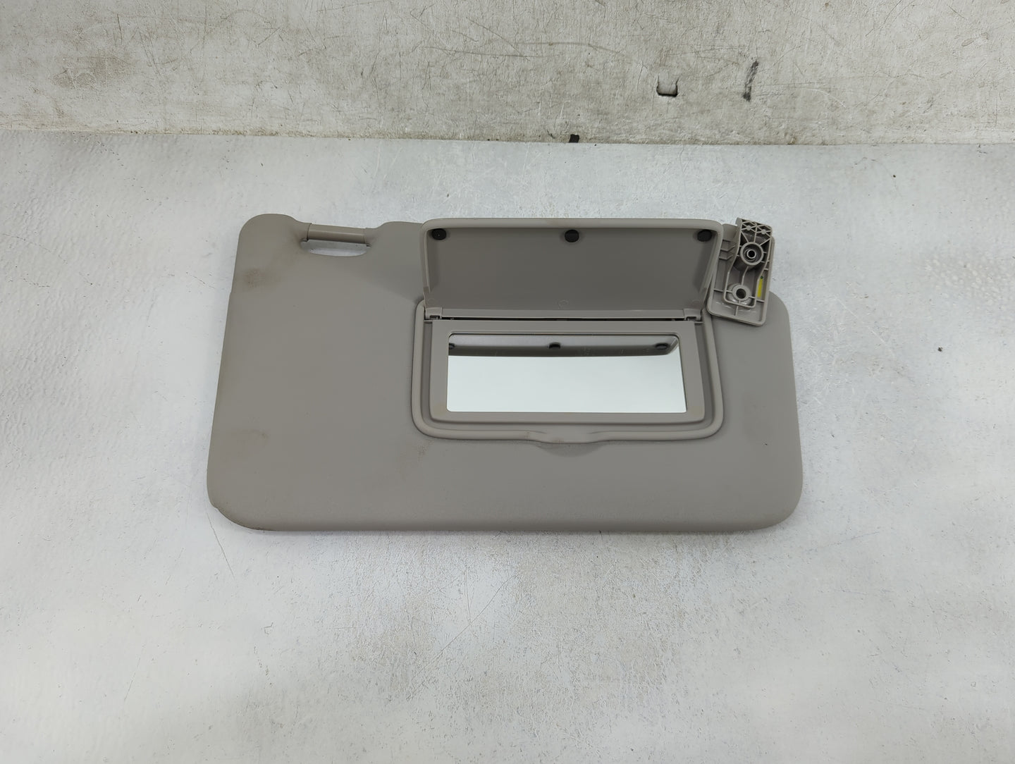 2018-2021 Nissan Kicks Sun Visor Shade Replacement Passenger Right Mirror Fits Fits 2018 2019 2020 2021 OEM Used Auto Parts 